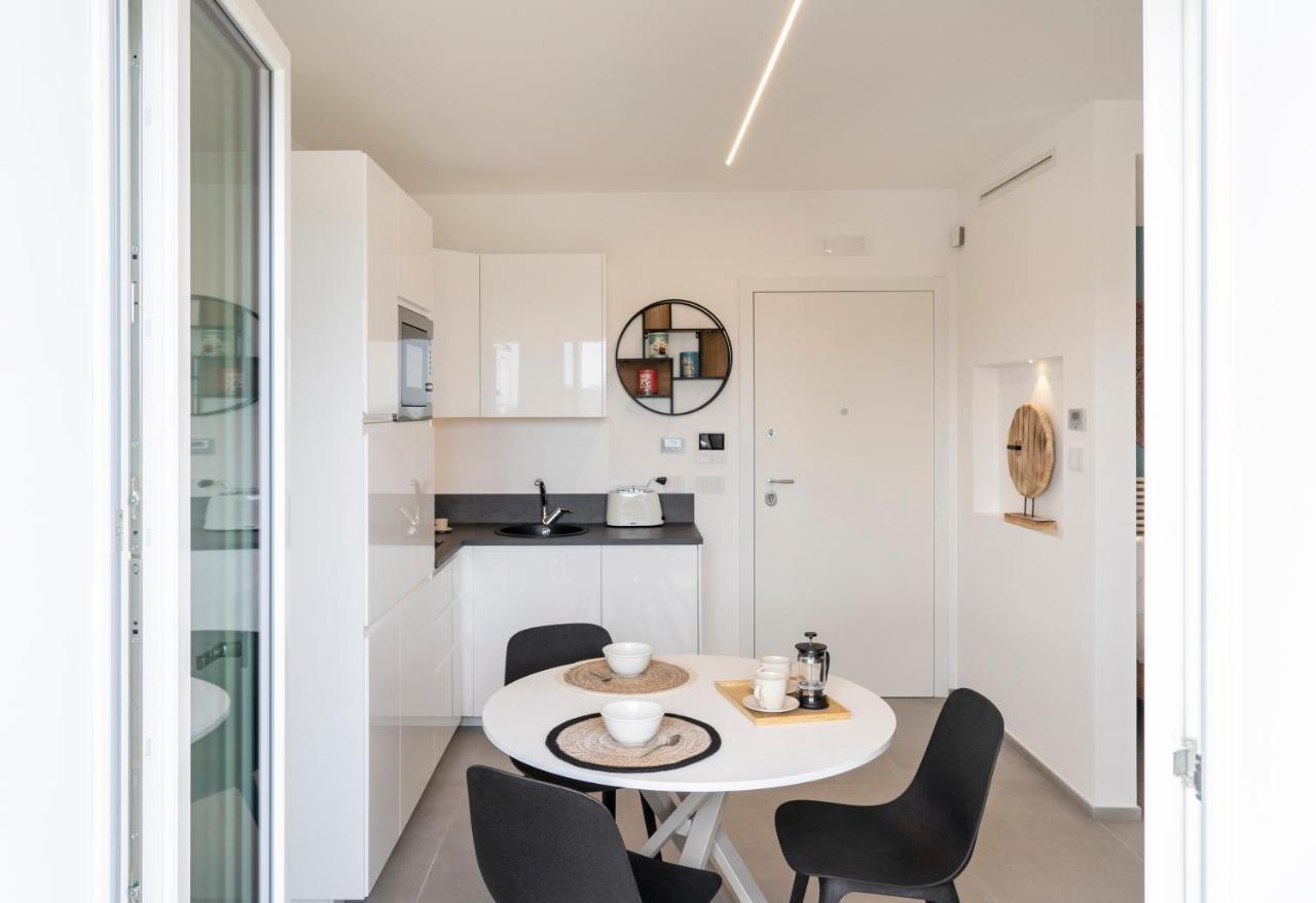 Gentile 46 Blu Luxury Flat Apartment Bari Luaran gambar