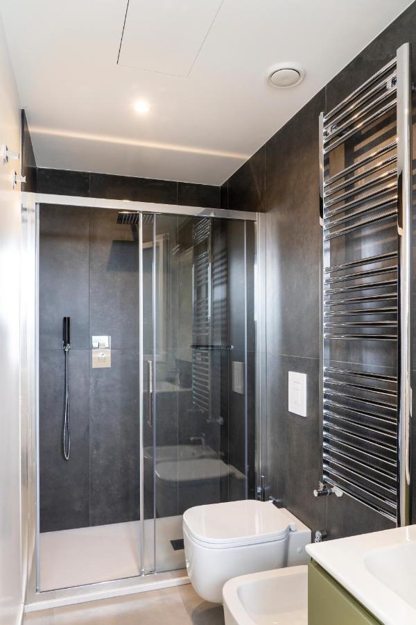 Gentile 46 Blu Luxury Flat Apartment Bari Luaran gambar
